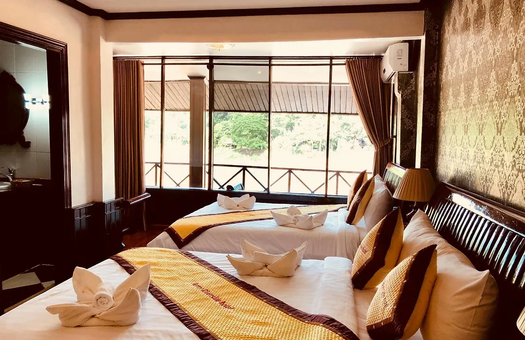 Merry Riverside Hotel-1